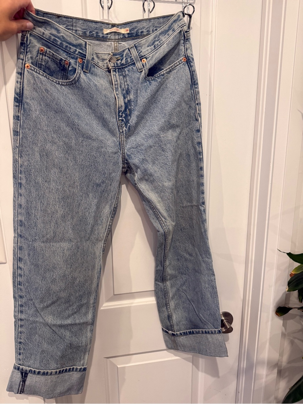 Low Pro Women's Relaxed Straight Jeans